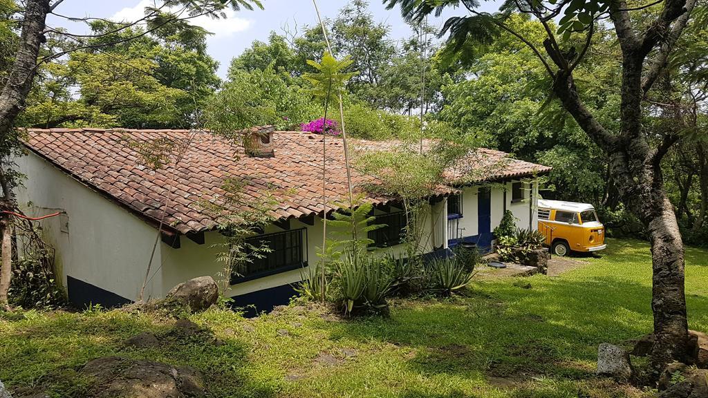 Casa De La Cascada Guest House Tepoztlan Exterior photo