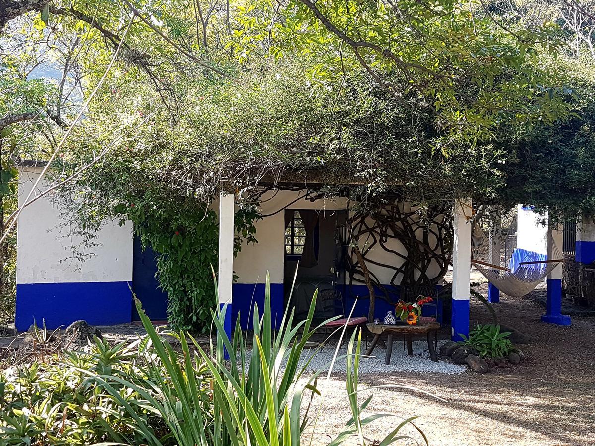 Casa De La Cascada Guest House Tepoztlan Exterior photo